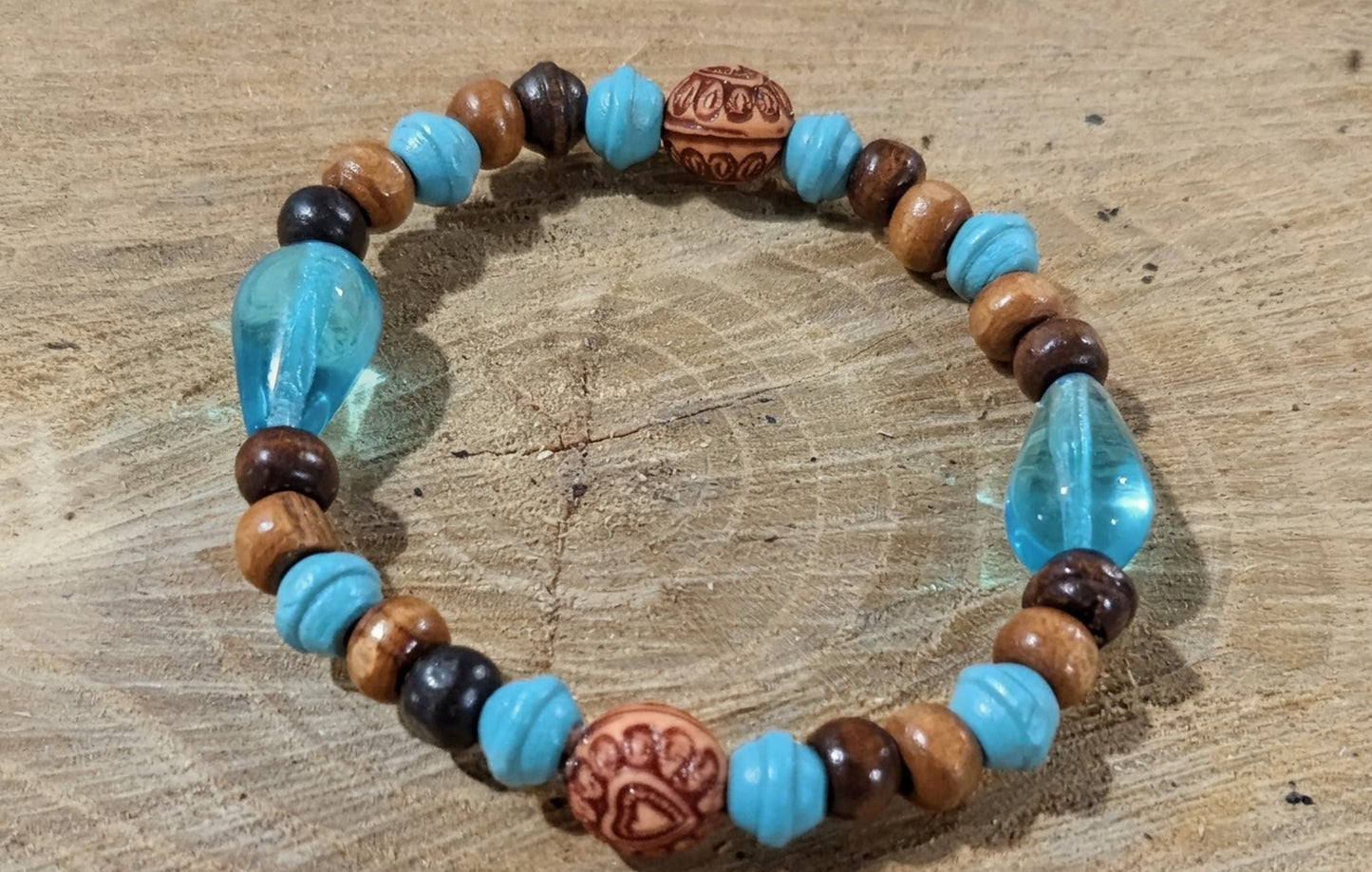 Teardrop stretchy bracelet
