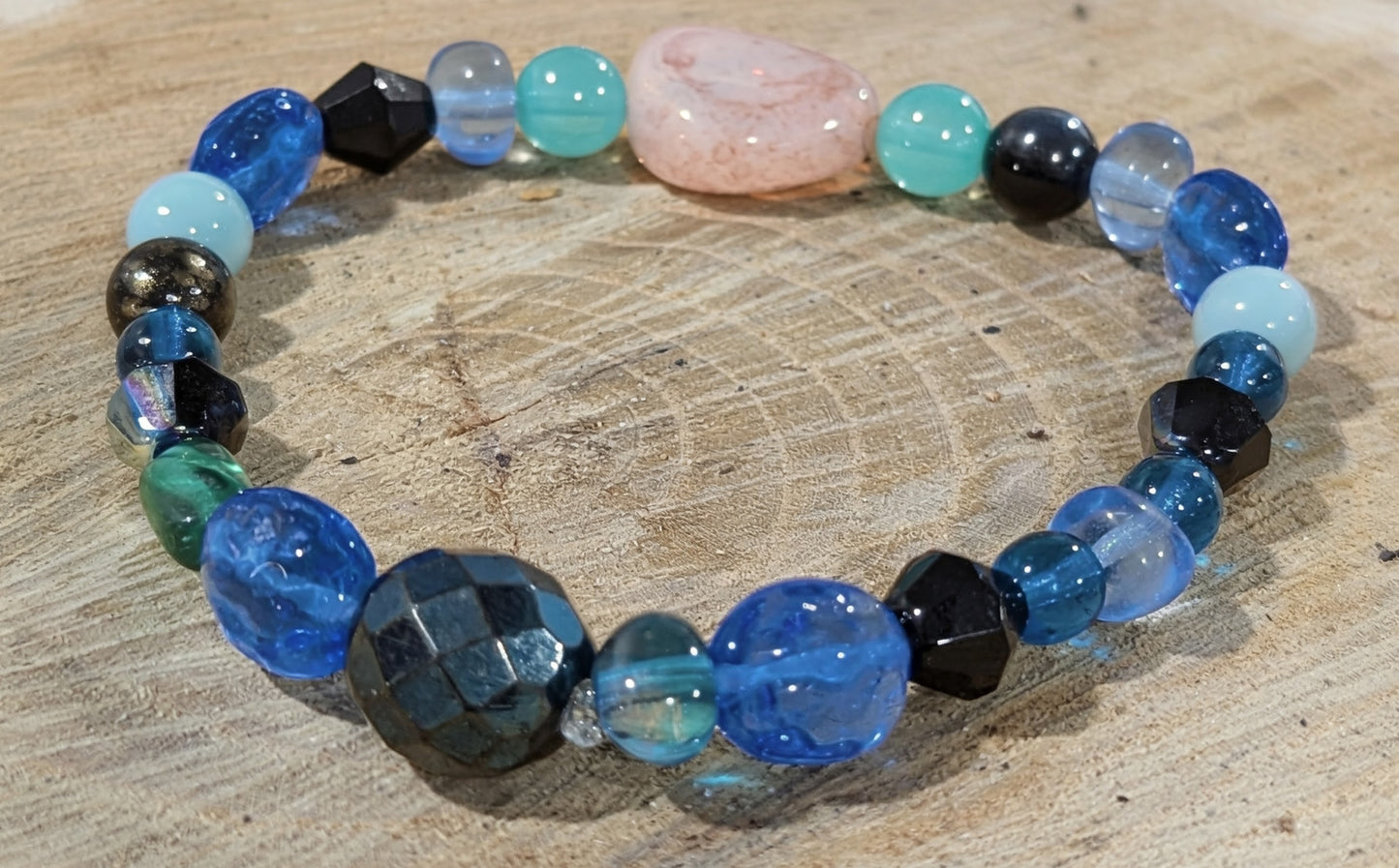 Blue wave -  stretchy glass beaded bracelet